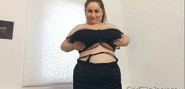  plus size amateur shows big tits